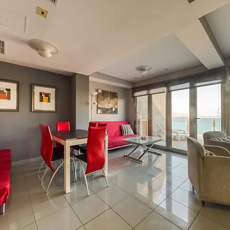 Canteras Beachfront Views * Las Palmas / Gran Canaria