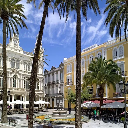 Canteras Beachfront Views * Las Palmas / Gran Canaria